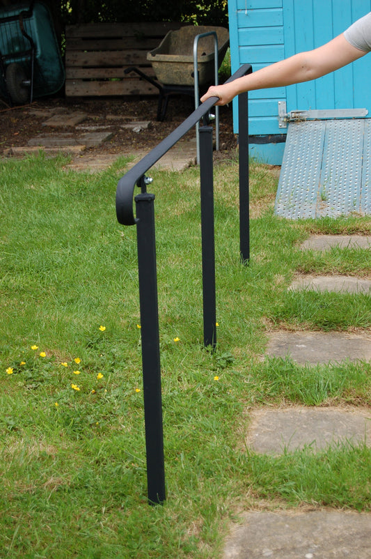 Wrought Iron Metal Handrail on Three Posts - Ozias - 2.6m - 4m
