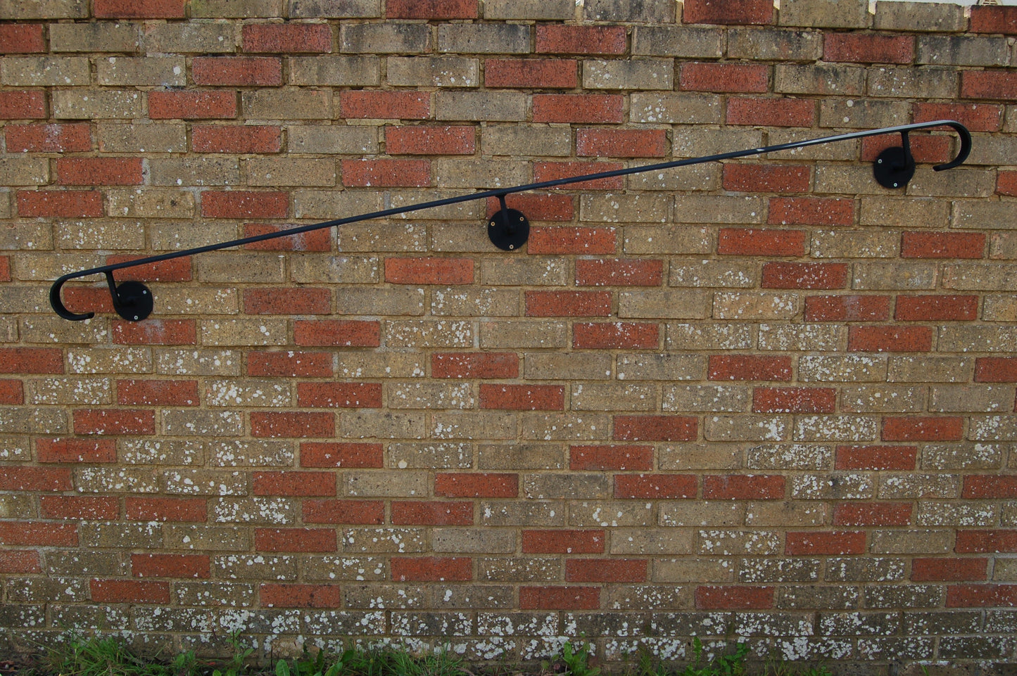 Wrought Iron Metal Wall Mounted Handrail Railing - Ozias - 2.2m - 5.6m